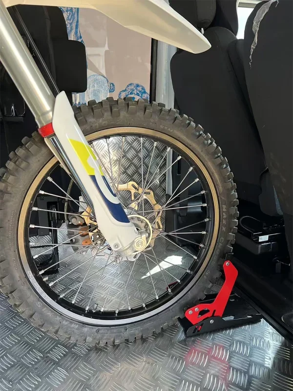 AliExpress - Support de roue avant en fer robuste pour remorque de moto, cale de roue verticale pour support de remorque, cadre fixe de stationnement 
