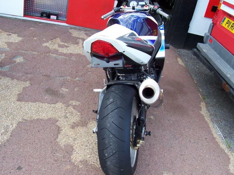 Držák SPZ R&G RACING - Suzuki GSX-R 1000 2003-2004