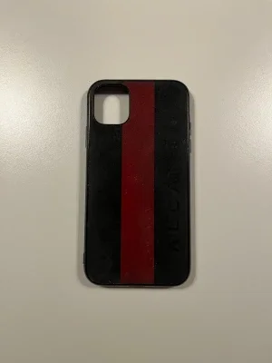 Alcantio IPhone 11 skal alcantara