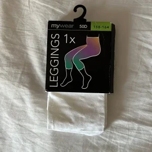 Vita leggings från MyWear