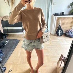 Beige Softgoat