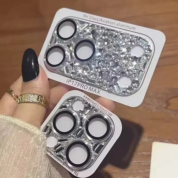 Lyxig strasslinsfilm lämplig för iPhone 17 Pro Max 16 Pro 15 14 Plus 13 12 11 Telefon Bakre Kamera Skydd Handgjord Kristall