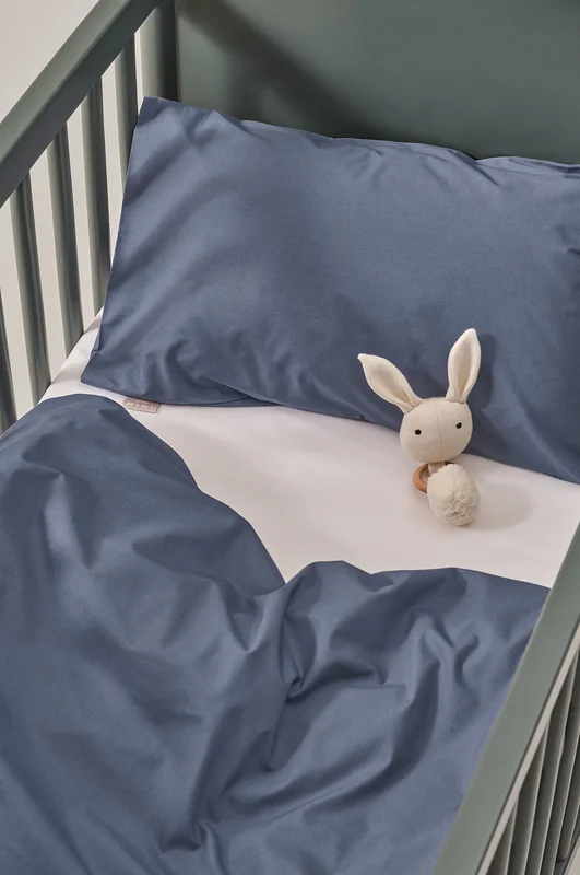 Jotex - Percale Mini Sengesett Sprinkelseng - Økologisk Tordenblå - ZACK - Kjøp Sengesett til barn hos Jotex