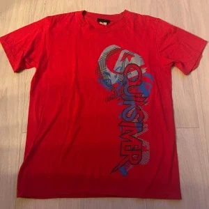 Röd Quiksilver t-shirt med tryck