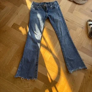True Religion bootcut jeans blå