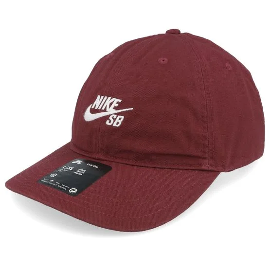 Nike - Rood unconstructed Cap - Club Cap Dark Team Red/White Dad Cap @ Hatstore