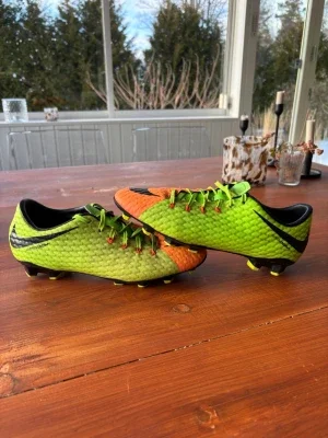 Nike hypervenom fotbollsskor grön/orange