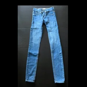 Blå skinny jeans från Perfect Jeans XS