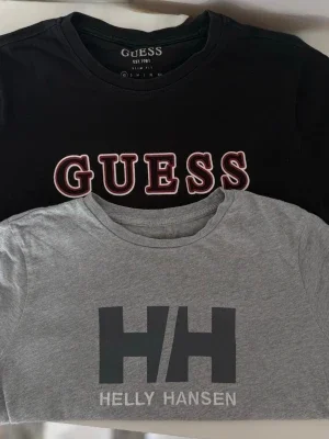 Grey Helly Hansen t-shirt