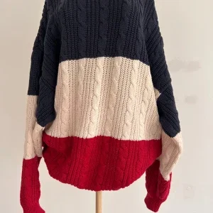 Randig stickad tröja från American Sports Wear
