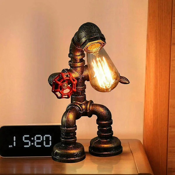 Industriella robotlampor för pojkar Retro stil Steampunk lampa Cool och söt bordslampa Vattenrör lampa för kontor Sovrum Vardagsrum bB
