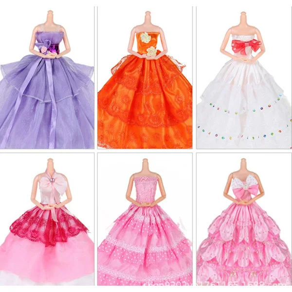 16 Barbie-dukker tilfeldige brudekjoler korte kjoler kjoler E