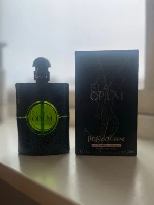 Parfym Black Opium
