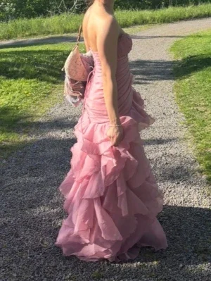 Rosa balklänning