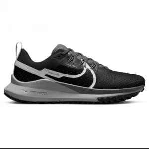 Nike Löparskor React Pegasus Trail 4