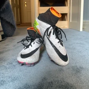 Nike Hypervenom fotbollsskor