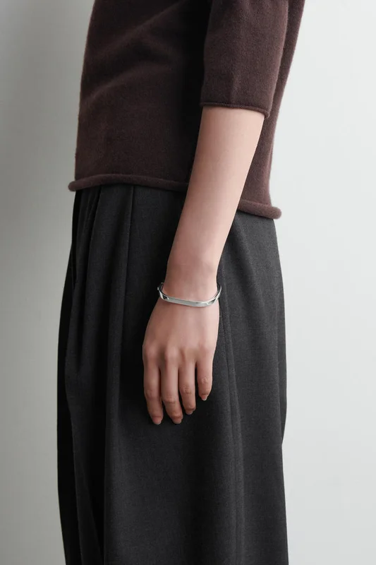 COS Women's Curved Rectangular Bangle in Silver-coloured
