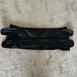 Waist trainer