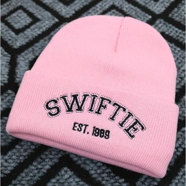 Taylor Swift strikket hue Taylor broderi 1989 mænd & kvinder bogstav pandebånd hue vinter sæt hue elastisk blød varm vinter hue pink Pink