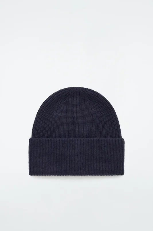 COS Women's Ribbed Wool And Cashmere Beanie Hat in Navy