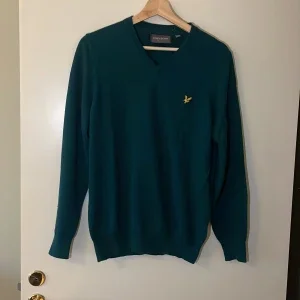 Grön tröja från Lyle & Scott