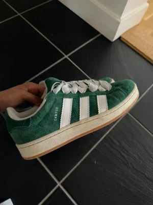 Adidas Campus 00s