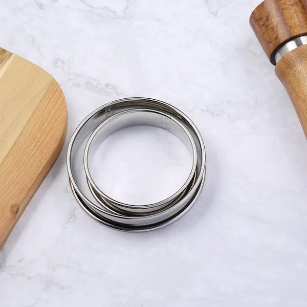 10 Stykker Smuldrekake Ringer, 10cm Rustfritt Stål Engelske Muffins Ringer, Non-stick Ringform, Dobbeltlags Rullekake Ringer Dessert Engelske Muffins 