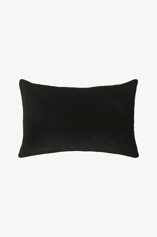 Halvor Bakke - Putetrekk Wellington - Svart - Putevar - 70X100 - Fra Homeroom