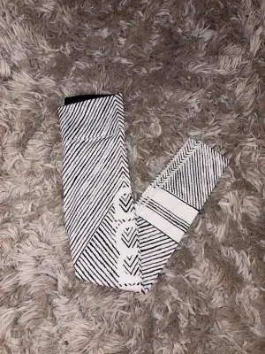 Aimn tights