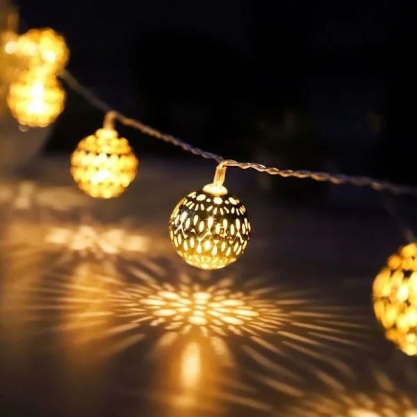 LED Ljusglobgirlang, Marockanska Lampor med Stickkontakt, 20 Gyllene Metallkulor med Mönster, för Bröllop, Semester, Jul, Inomhus