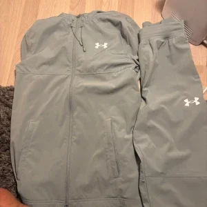 Under armour dress