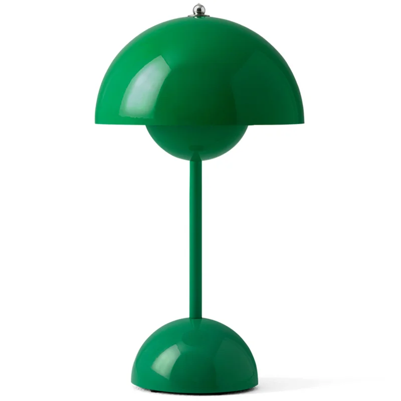 &Tradition Flowerpot VP9, signal green | KitchenOne