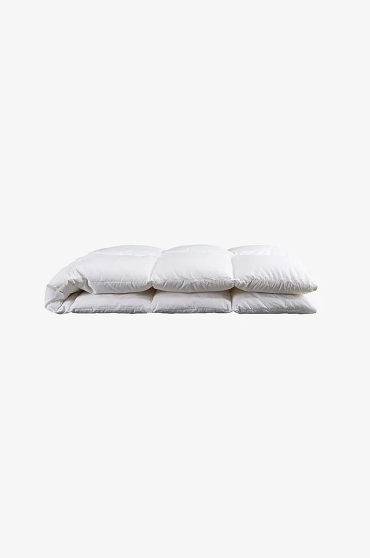 Halvor Bakke - Dyne 100 % andedun medium - Hvit - Dyner - 140X200 - Fra Homeroom
