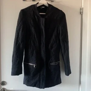 Svart kappa från H&M