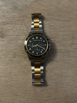 Faucon Tachymeter klocka i guld och silver
