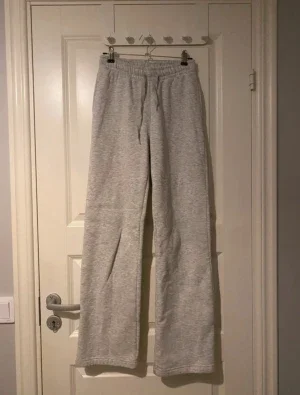 sweatpants straight leg