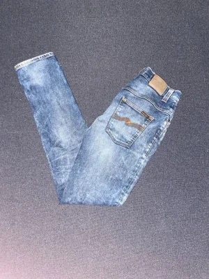 Blå jeans från Nudie Jeans