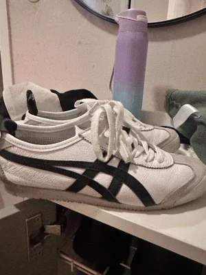 Vita Onitsuka Tiger Mexico 66 sneakers