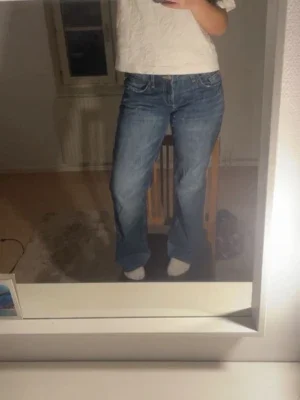 Low waist baggy jeans