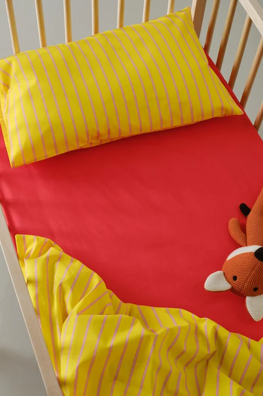 Jotex - Mini Dra-på-lakan Spjälsäng Ekologisk 60x120 Cm Tomatröd ZACK - Köp Lakan hos Jotex