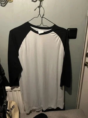 Gymshark baseballtröja svart/vit