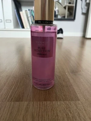 Victoria's Secret Juiced Plum Body Mist