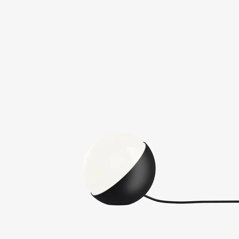 Louis Poulsen VL Studio 150 bord / gulv - Messing / Opal