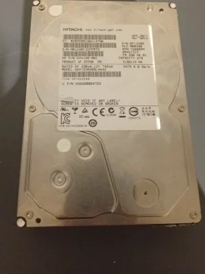 Hitachi intern hårddisk 2TB SATA