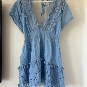 Ljusblå klänning från Zalando