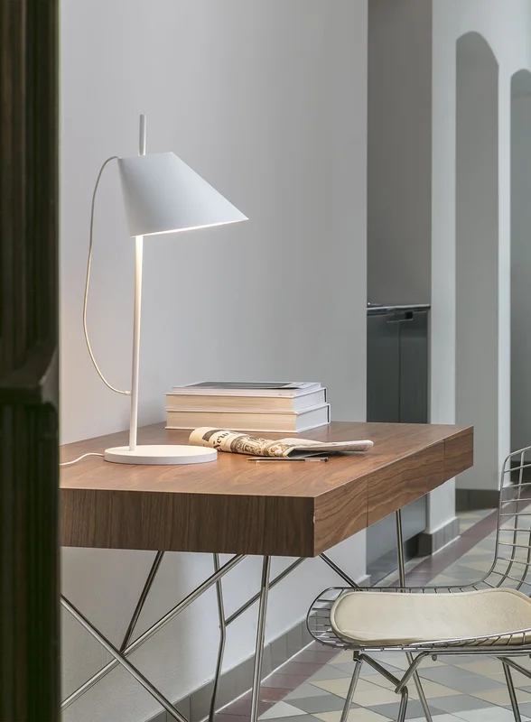 Louis Poulsen Yuh bordlampe - hvit