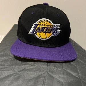 Lakers keps från Mitchell & Ness