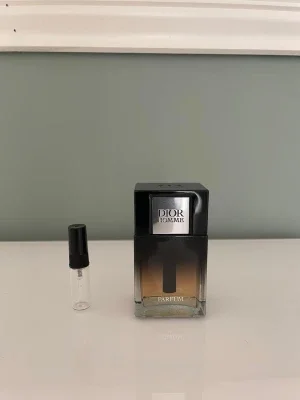 2 ml sample/doftprov av Dior Homme Parfum