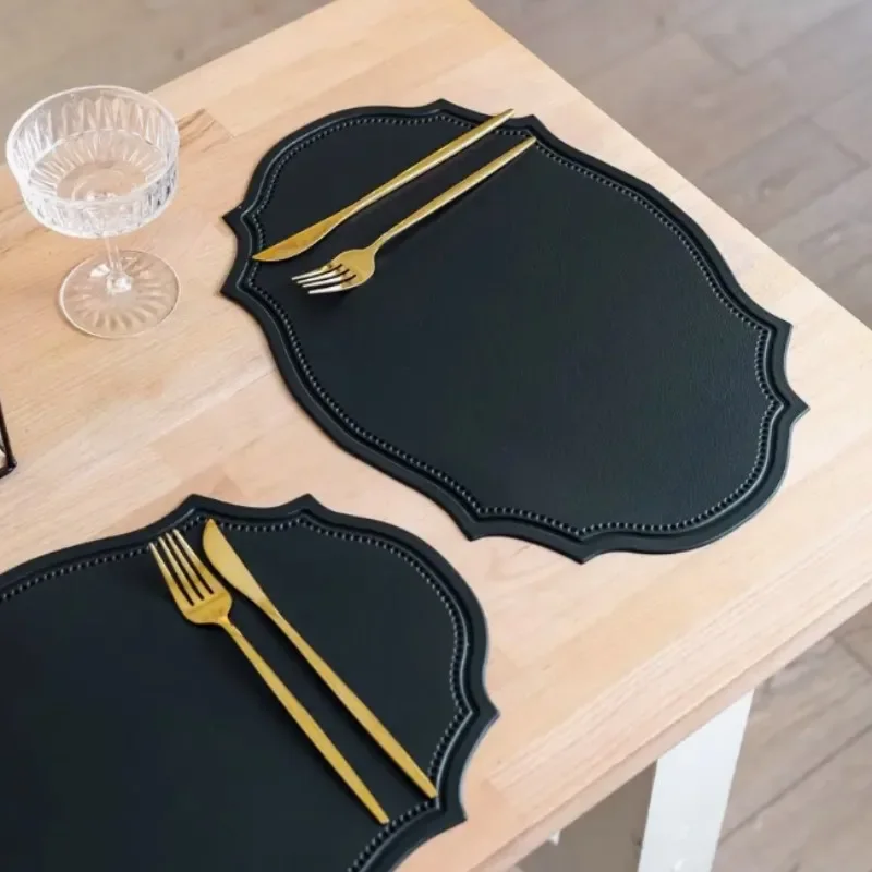 AliExpress - 1/4/6PCS Geformte PU Tischset Set Kunstleder Küche Esstisch Pad Luxus Schwarz Rosa Grün Tischset Geschirr Cafe Pad herkeseupuk