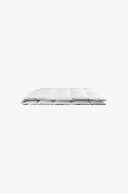 Halvor Bakke - Dyne 100 % andedun light - Hvit - Dyner - 140X200 - Fra Homeroom